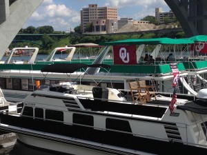 Sooner boaters have invaded the Tennessee River.