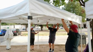The first tailgate is being set up in Norman. Boomer!