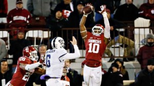 Steven Parker saves the day for the Sooners.